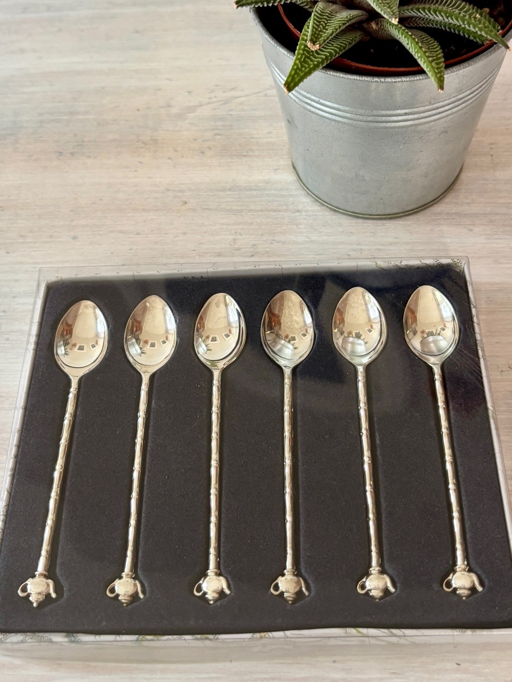 L’Argent Silver Tea Spoons in Vintage Map Box. Collectible/In Original Box ❤️